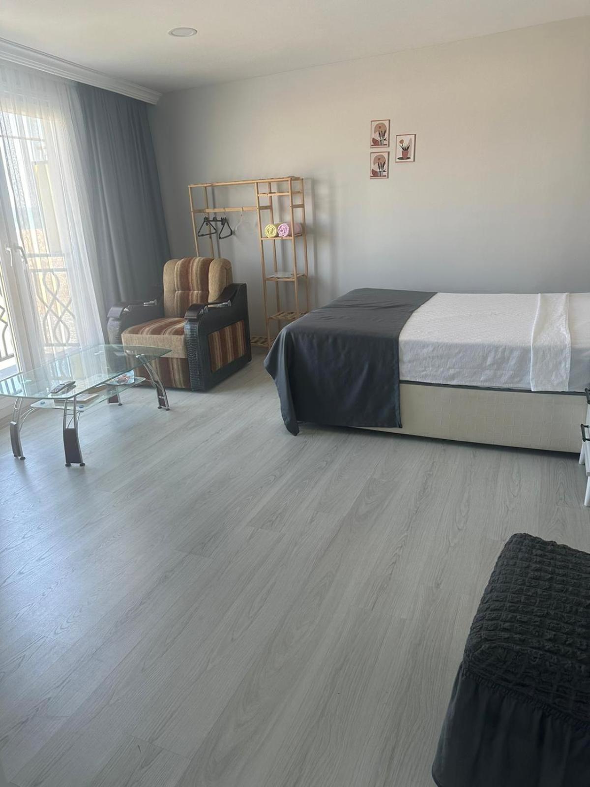Holiday Beach Hotel Arnavutkoy Exteriör bild